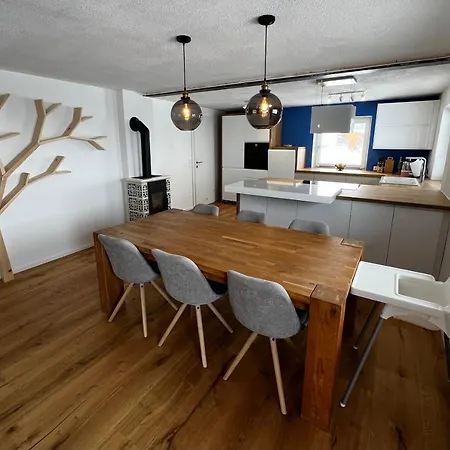 Haus Bergfeld With The View Over Dachstein *